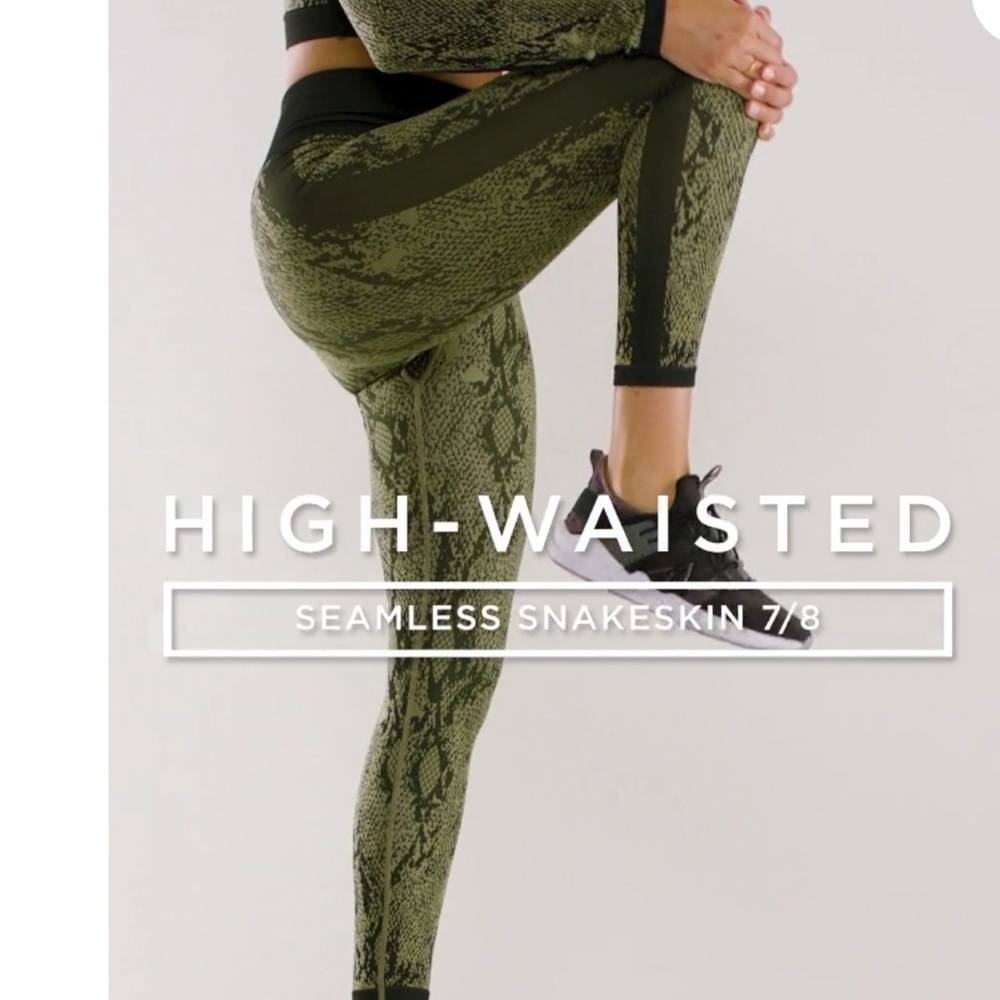 FABLETICS SETS - Picture 11 of 15